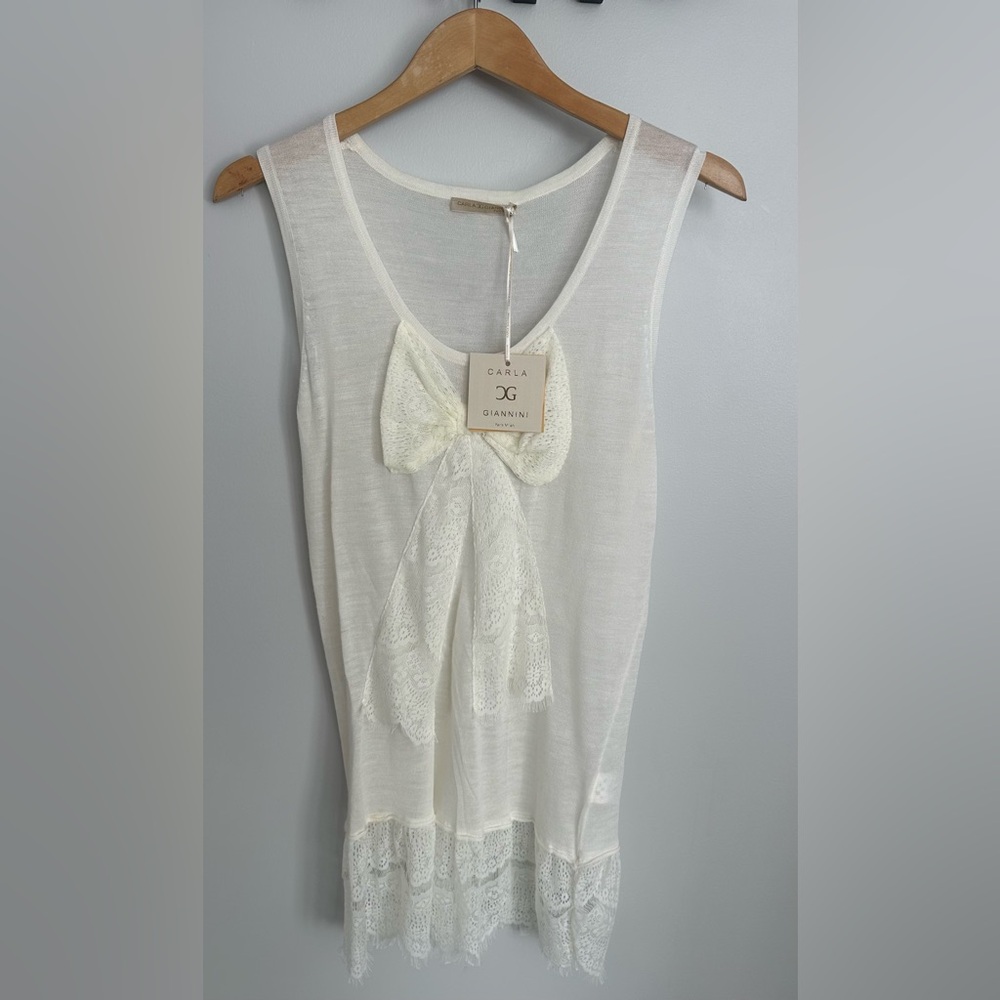 Elegant Ivory Lace Chemise